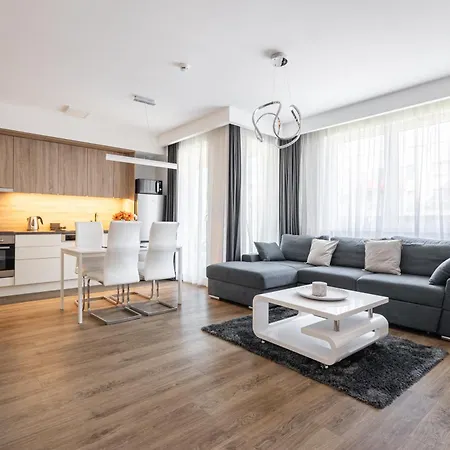 Corvex Apartment With Balcony Budapest Exterior photo